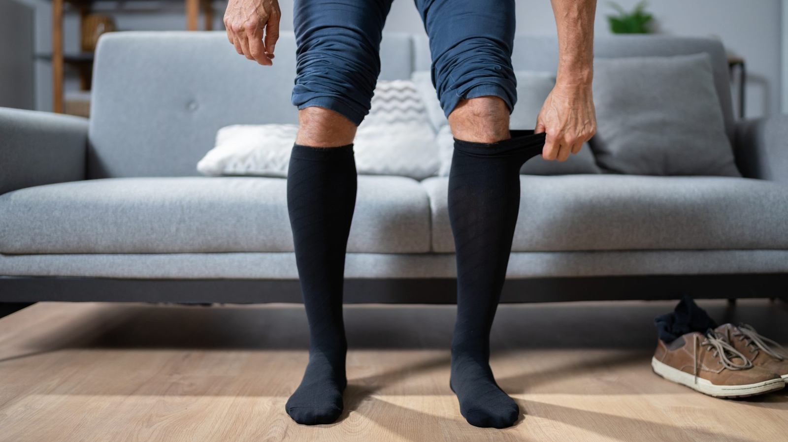 leg-discoloration_compression-socks